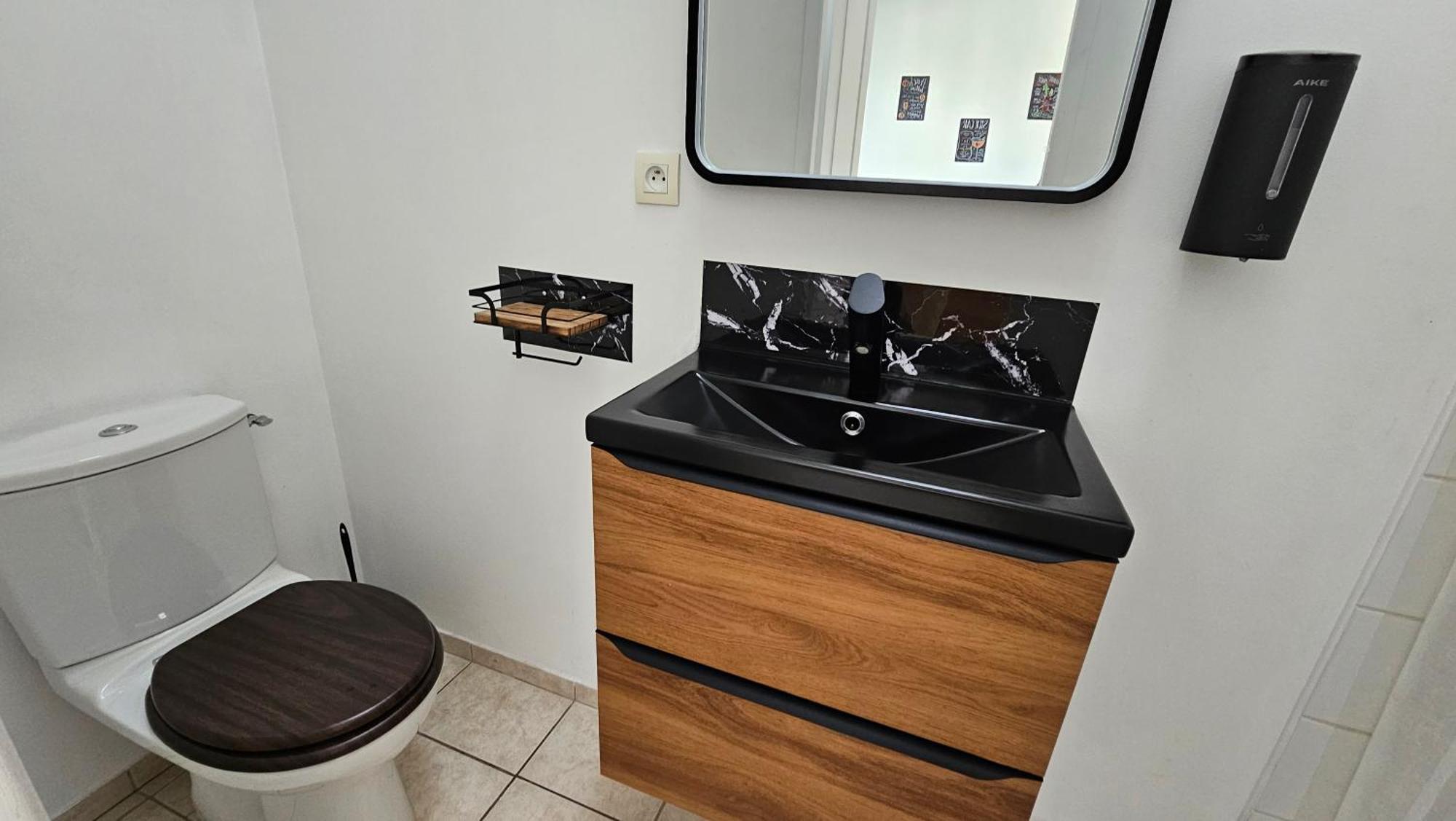 Bed To Rent - Maison Calme Avec Jacuzzi Sous Supplement Bordeaux Zewnętrze zdjęcie