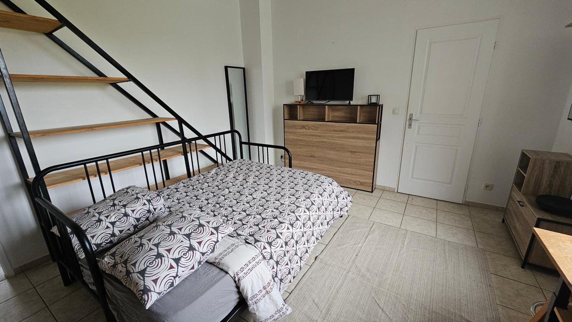 Bed To Rent - Maison Calme Avec Jacuzzi Sous Supplement Bordeaux Zewnętrze zdjęcie